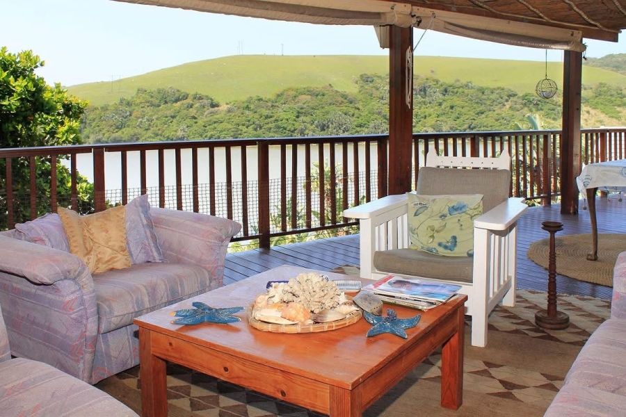 7 Bedroom Property for Sale in Morgans Bay Eastern Cape
